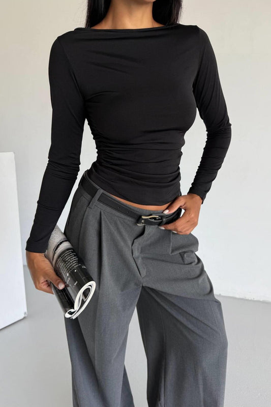 Body-Hugging Long-Sleeved Blouse - Black