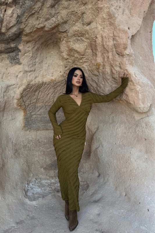 Long Reverse Stitch V-Neck Dress - Green