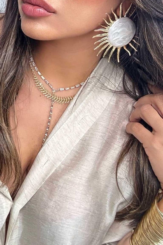 Mother-of-Pearl Luster Earrings - Gold