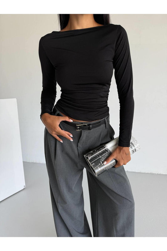 Body-Hugging Long-Sleeved Blouse - Black