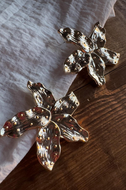 Dotted Flower Earrings - Gold