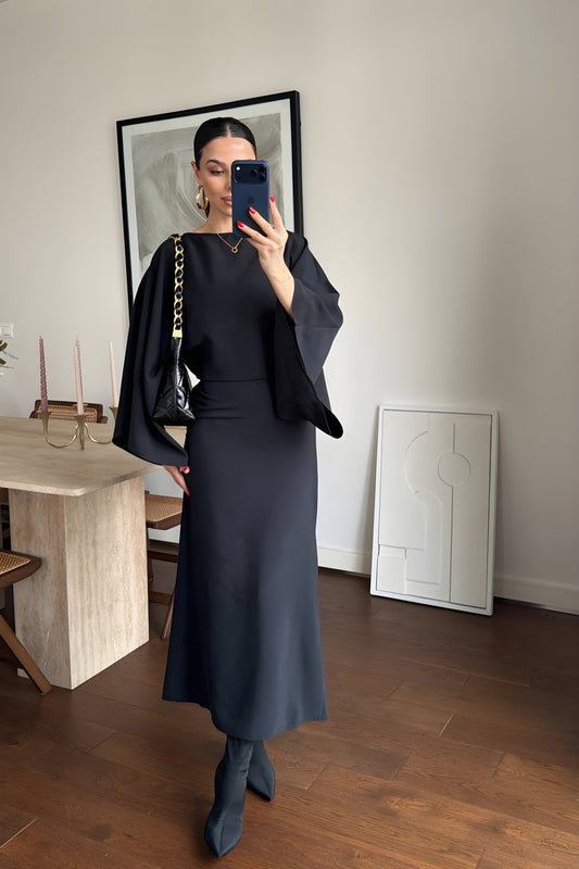 Long Loose-Fit Batwing Sleeve Belted Slit Dress - Black