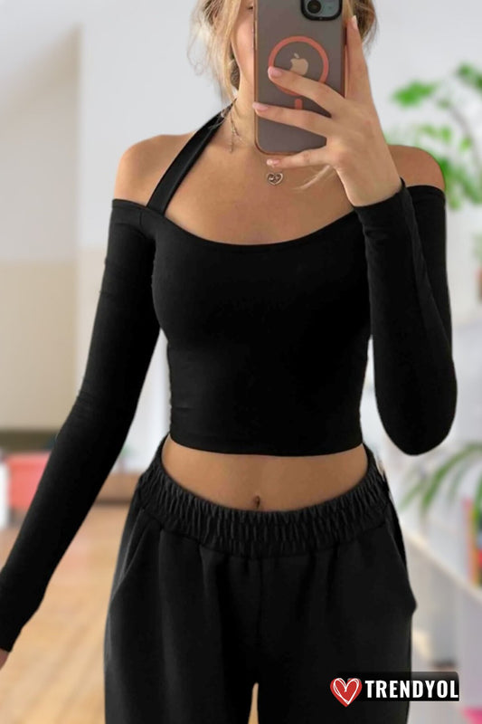 Long Sleeve Crop Off-Shoulder Blouse - Black